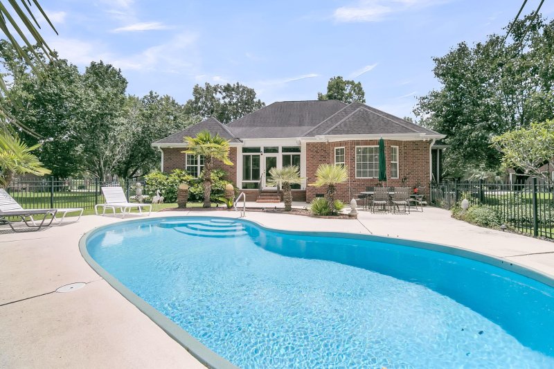 Property image 4 of 697 Hamlet Circle in Crowfield Plantation, Goose Creek, SC 29445