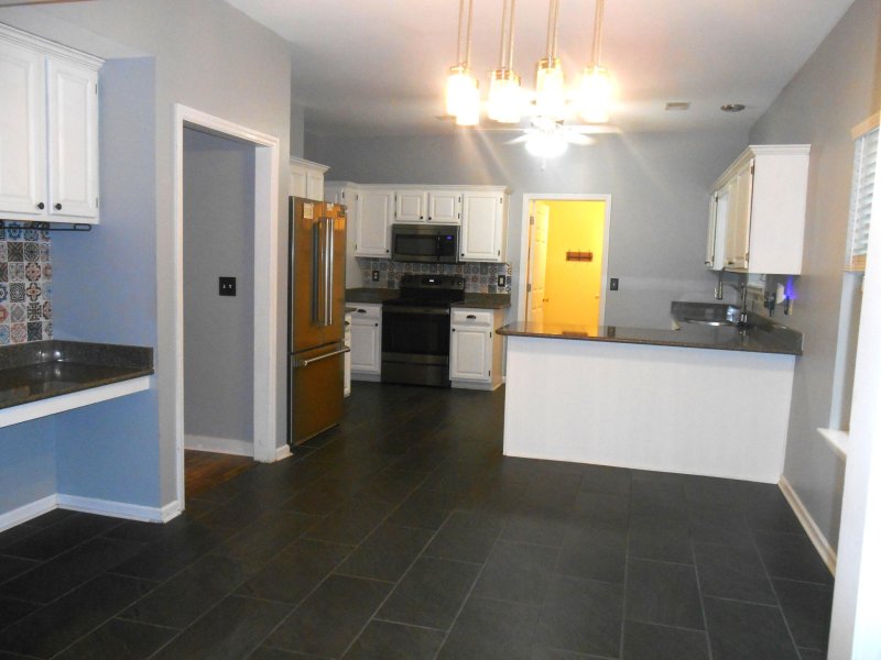 Property image 4 at 110 N Pembroke Drive, Goose Creek, SC 29445