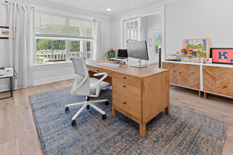 Property image 5 of 1554 N Lakeshore Drive in Liberty Hill Farm, Mount Pleasant, SC 29466