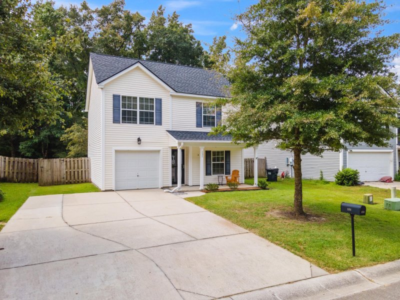 Property image 2 at 131 Venice Street, Summerville, SC 29483