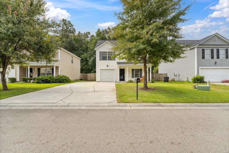 Property image 3 at 131 Venice Street, Summerville, SC 29483