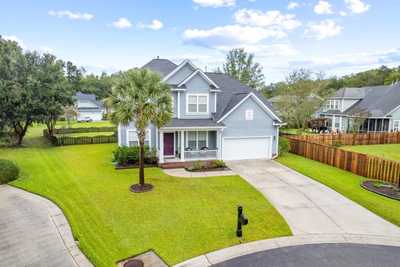 Property image 4 of 102 Plank Court in Legend Oaks Plantation, Summerville, SC 29485
