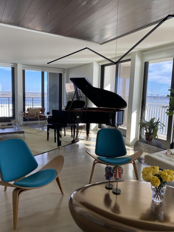 Dockside, Charleston Community