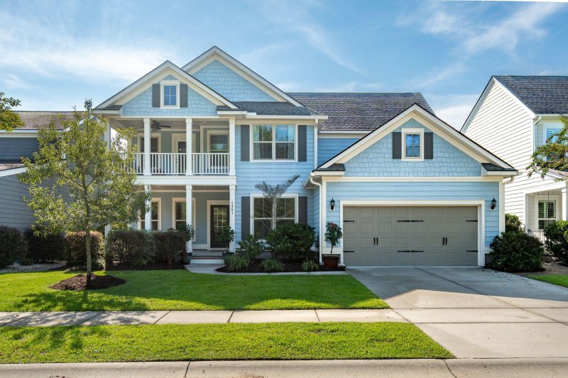 2961 Bella Oaks Drive