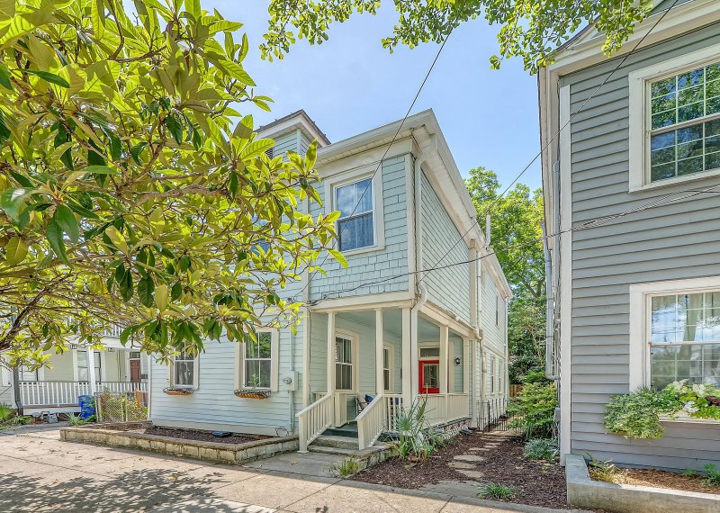 169 Fishburne Street