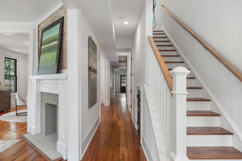 Property image 5 at 94 Fishburne Street, Charleston, SC 29403