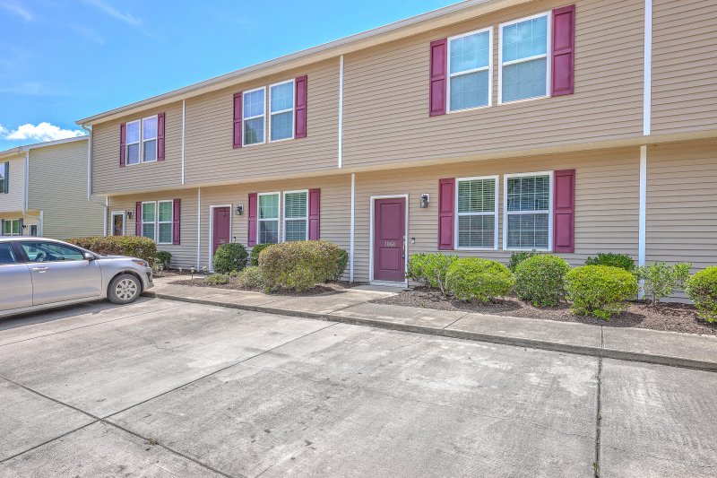Property image 2 of 1064 Lexi Court in Oakbrook Park, Ladson, SC 29456