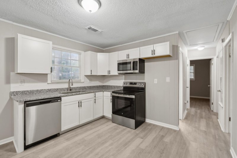 Property image 5 at 7725 Cherrywood Drive, North Charleston, SC 29418