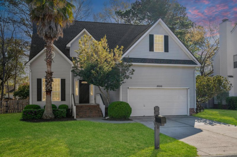 2050 S Smokerise Way