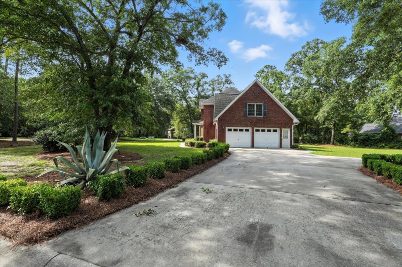 Property image 2 at 160 Scalybark Road, Summerville, SC 29485