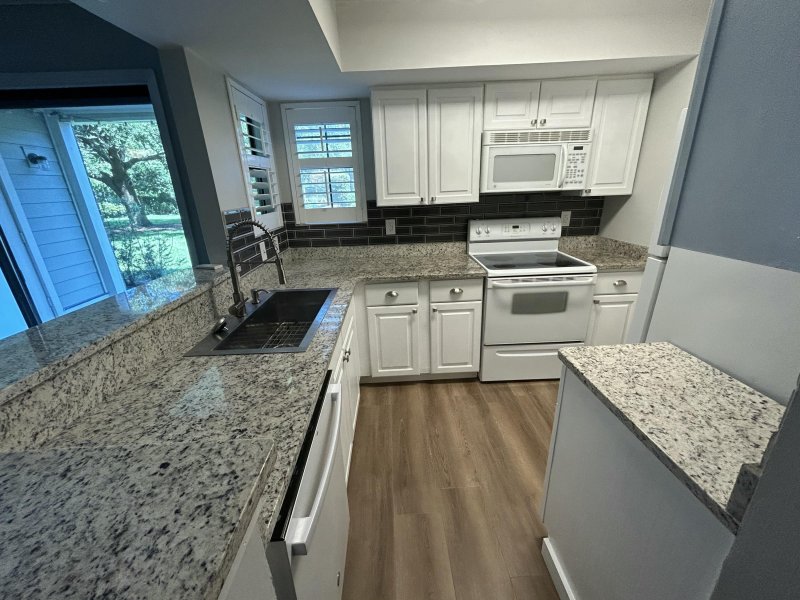 1859 B Montclair Drive B