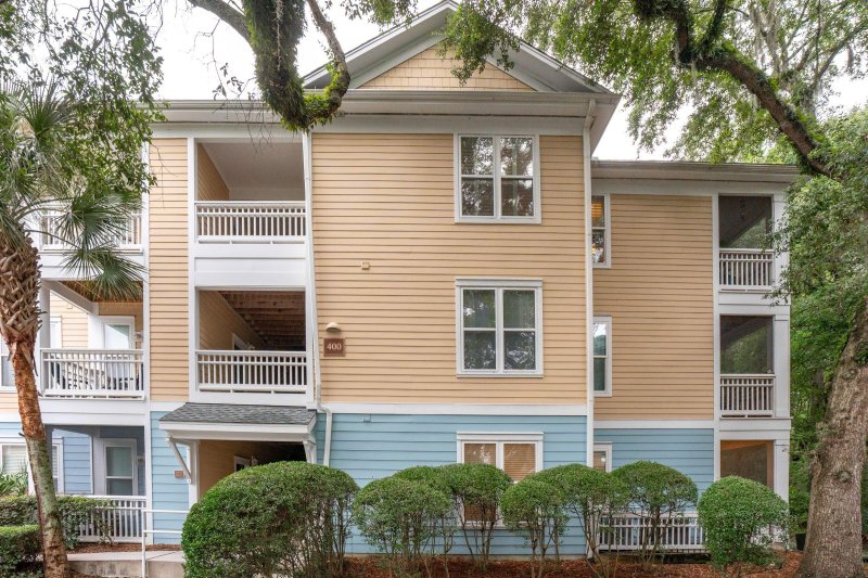 254 Seven Farms Drive