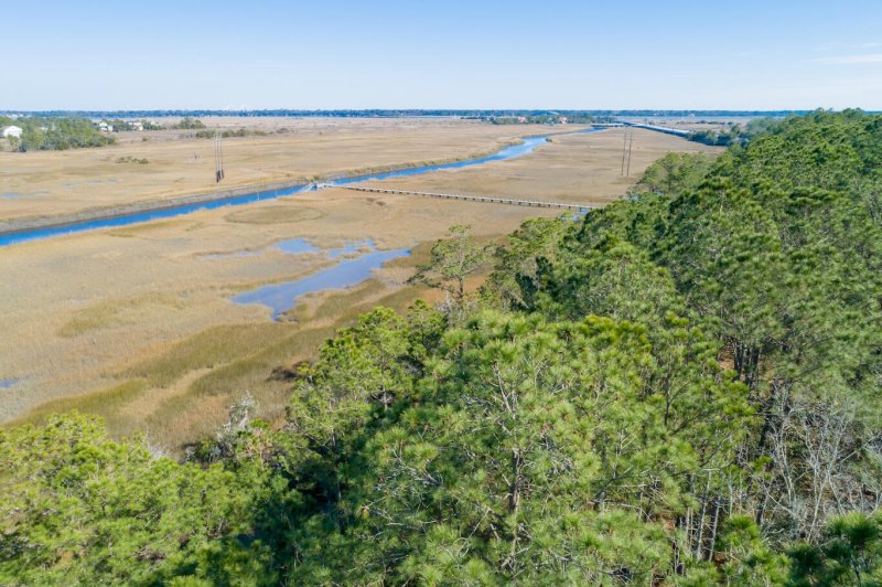 Property image 2 of 1612 Zurlo Way in The Preserve at Fenwick Plantation, Johns Island, SC 29455