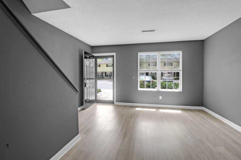 Property image 2 of 507 Stinson Drive 7f in Wildwood Town Homes, Charleston, SC 29407