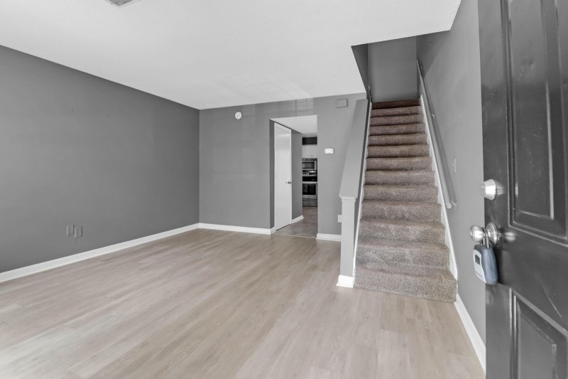 Property image 3 of 507 Stinson Drive 7f in Wildwood Town Homes, Charleston, SC 29407