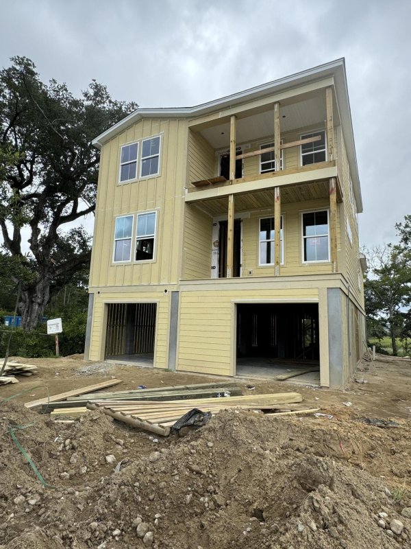 1165 Oak Bluff Avenue