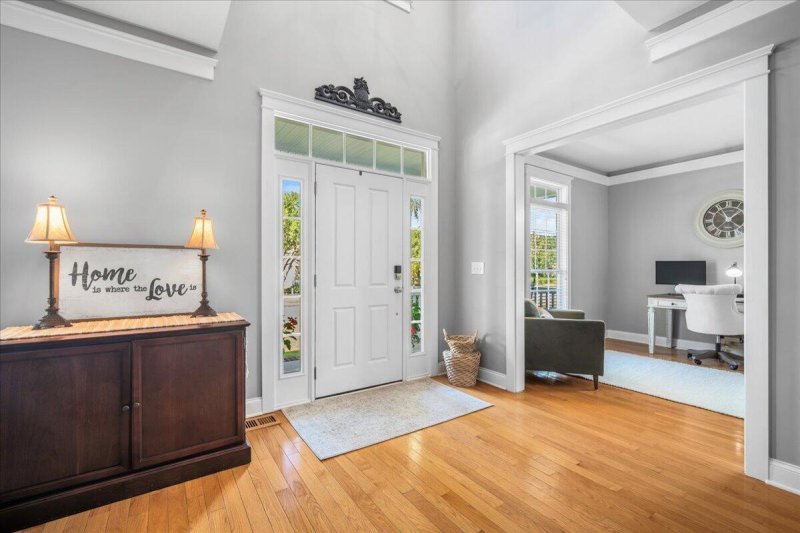 Property image 2 of 217 Carolinian Drive in Legend Oaks Plantation, Summerville, SC 29485