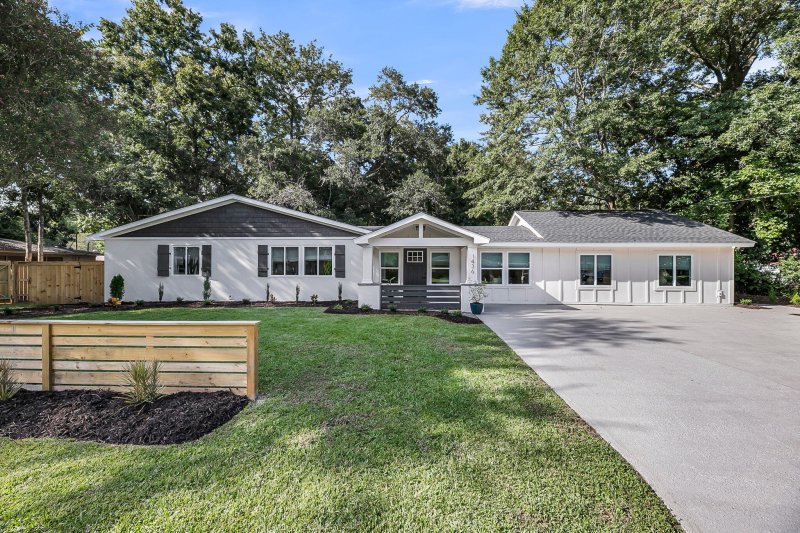 1436 S Sherwood Drive