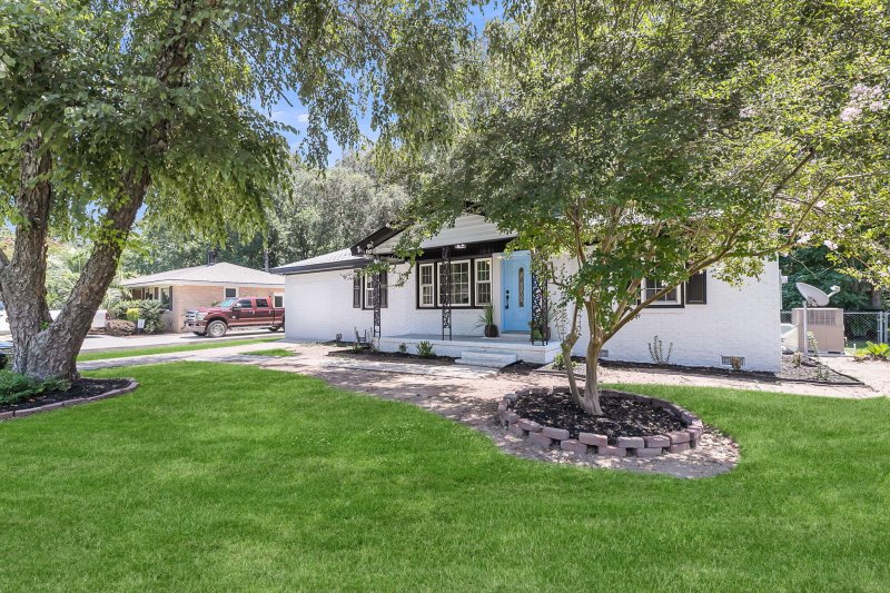 Property image 2 at 1129 Quail Drive, Charleston, SC 29412