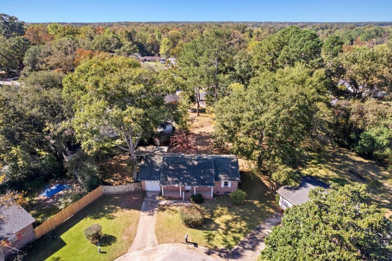 Property image 5 of 107 Olde Clemson Court in College Park, Ladson, SC 29456