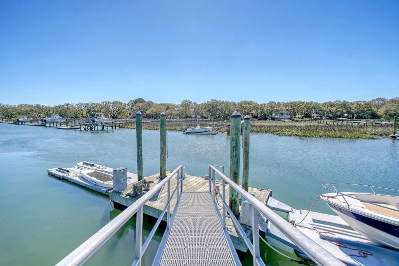 Property image 2 at 1141 Hills Plantation Drive, Charleston, SC 29412