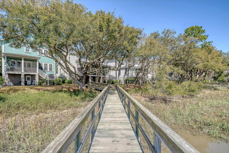 Property image 4 at 1141 Hills Plantation Drive, Charleston, SC 29412