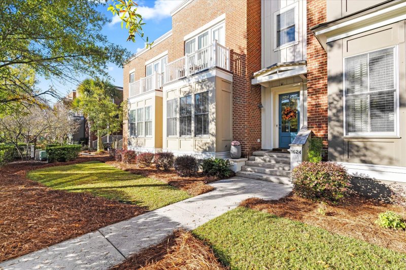 1624 Grey Marsh Road