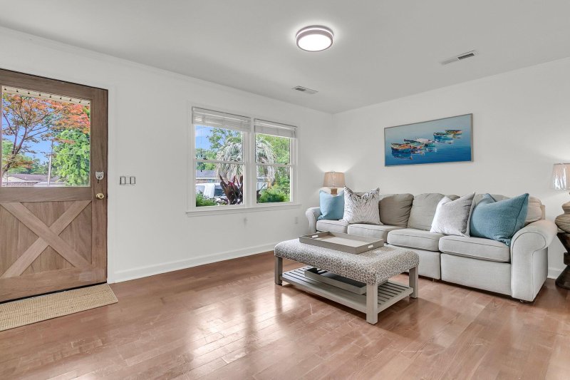 Property image 2 at 108 Williamsburg Court, Goose Creek, SC 29445