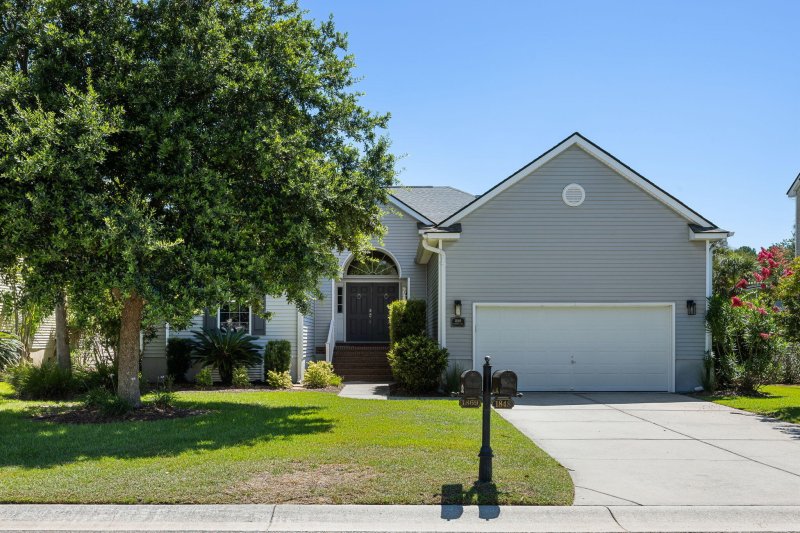 Property image 2 at 1869 Palmetto Isle Drive, Mount Pleasant, SC 29466