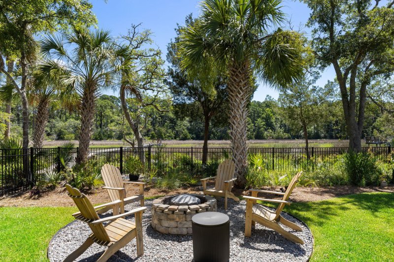 Property image 3 at 1869 Palmetto Isle Drive, Mount Pleasant, SC 29466