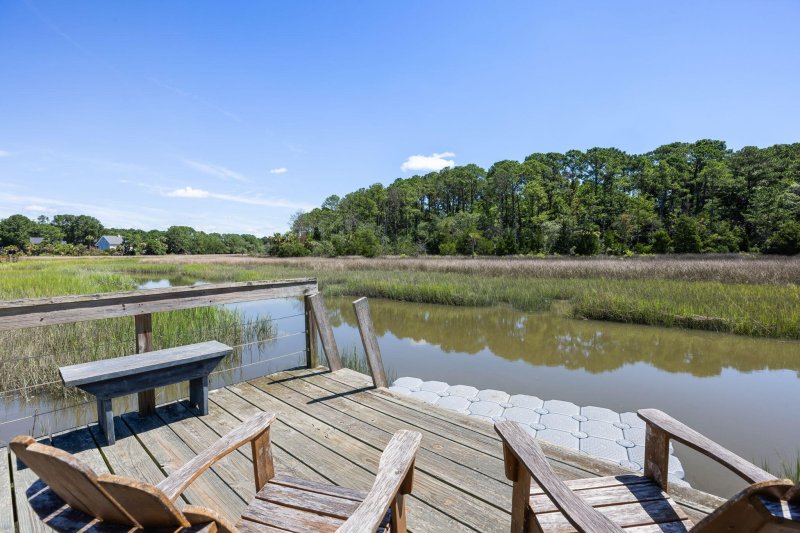 Property image 4 at 1869 Palmetto Isle Drive, Mount Pleasant, SC 29466