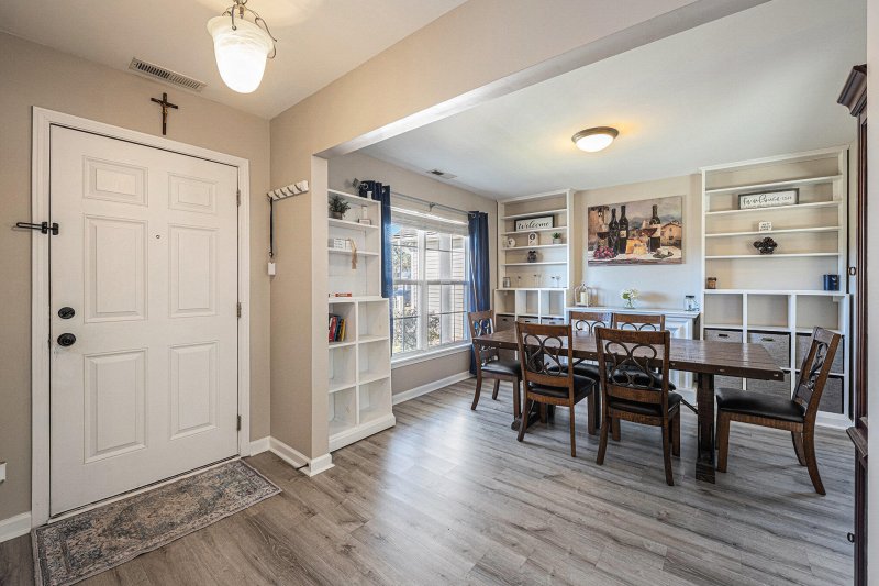 Property image 5 of 313 Seneca River Drive in Lakes of Summerville, Summerville, SC 29485