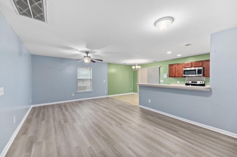 Property image 5 of 421 Savannah River Drive in Lakes of Summerville, Summerville, SC 29485