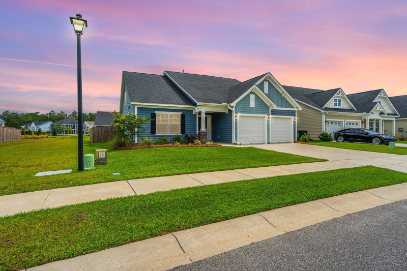 302 Fiddleback Drive