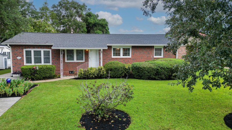 Property image 5 of 1918 Aichele Drive in Aichele Terrace, North Charleston, SC 29406