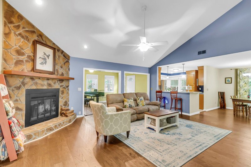Property image 2 at 7 Sconesill Lane, Charleston, SC 29414