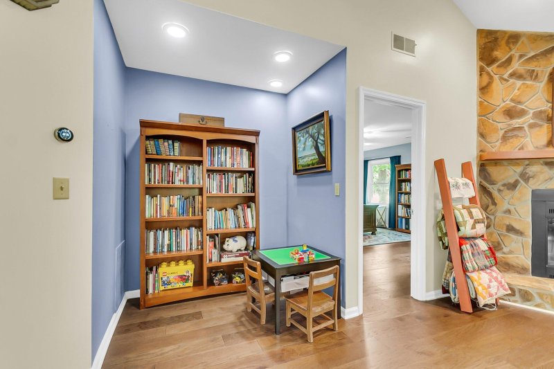 Property image 3 at 7 Sconesill Lane, Charleston, SC 29414