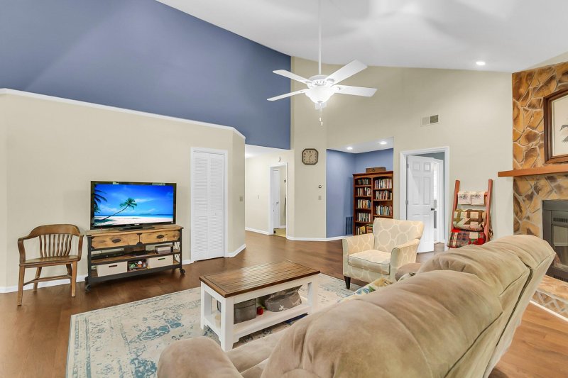 Property image 5 at 7 Sconesill Lane, Charleston, SC 29414