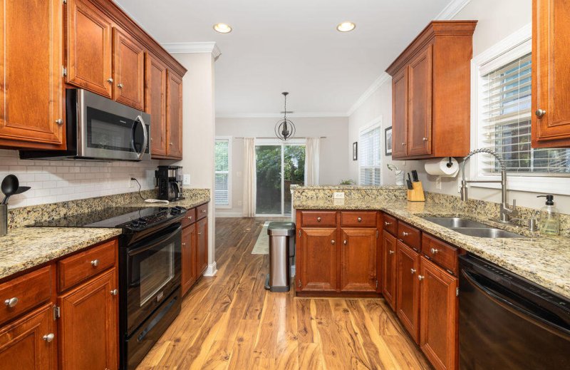 Property image 3 of 5110 Hyde Park Village Lane in Park Circle, North Charleston, SC 29405