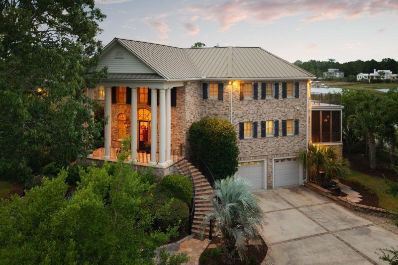 Rivertowne Country Club, Mount Pleasant Community