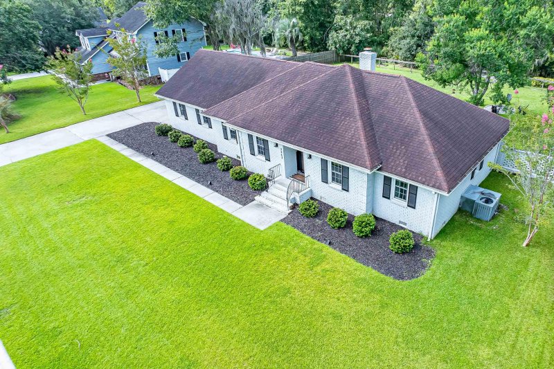 Property image 4 of 2943 Doncaster Drive in Hickory Hill Plantation, Charleston, SC 29414