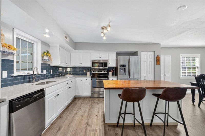 Property image 5 at 2194 Becky Road, Charleston, SC 29414