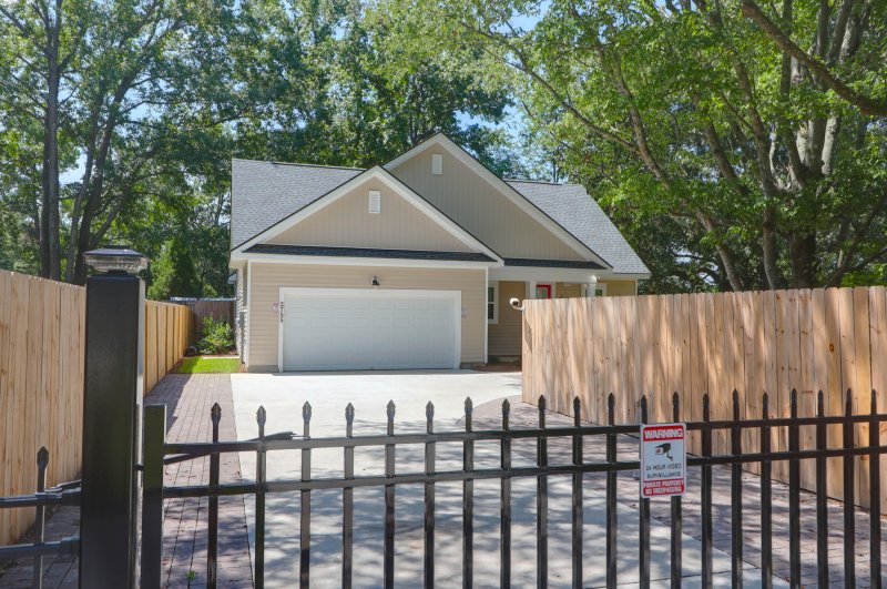 Property image 2 of 2755 Tyler Street in Deer Park, North Charleston, SC 29406