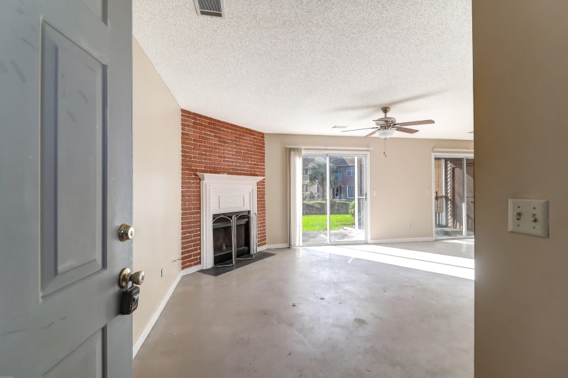 Property image 4 at 7911 Timbercreek Lane C, North Charleston, SC 29418