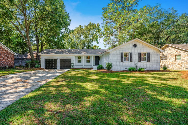 Property image 2 of 899 Melrose Drive in Melrose, Charleston, SC 29414