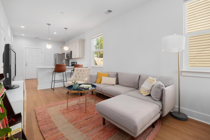 Property image 4 of 2042 Arbutus Avenue in Union Heights, North Charleston, SC 29405