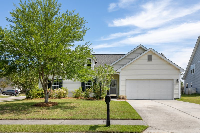 1182 Sunbronze Court