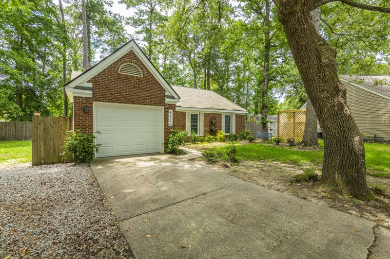 Property image 3 at 4716 Landerwood Court, North Charleston, SC 29420