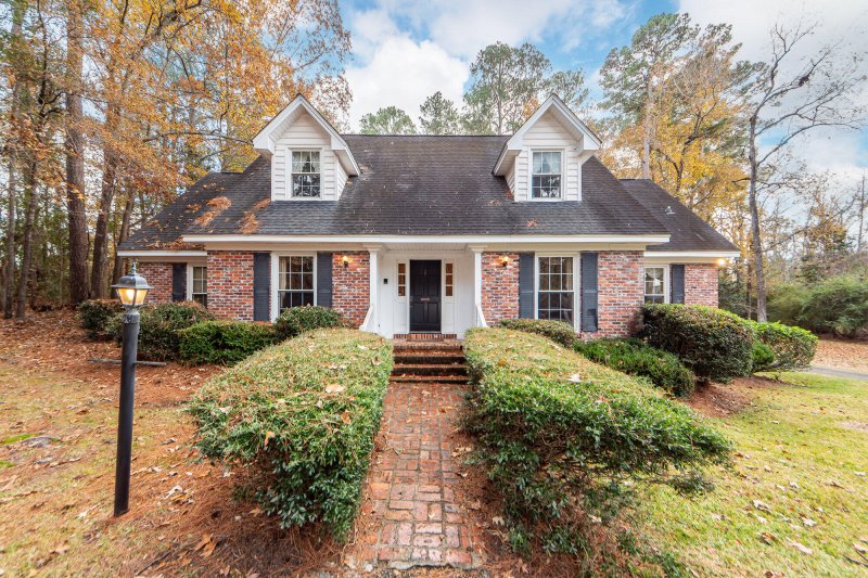 Country Club Estates, Summerville Community