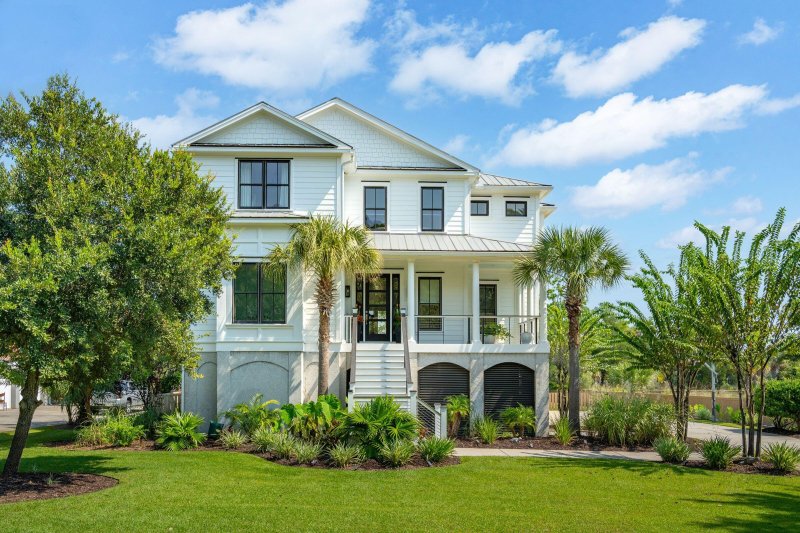 Beresford Creek Landing, Charleston Community